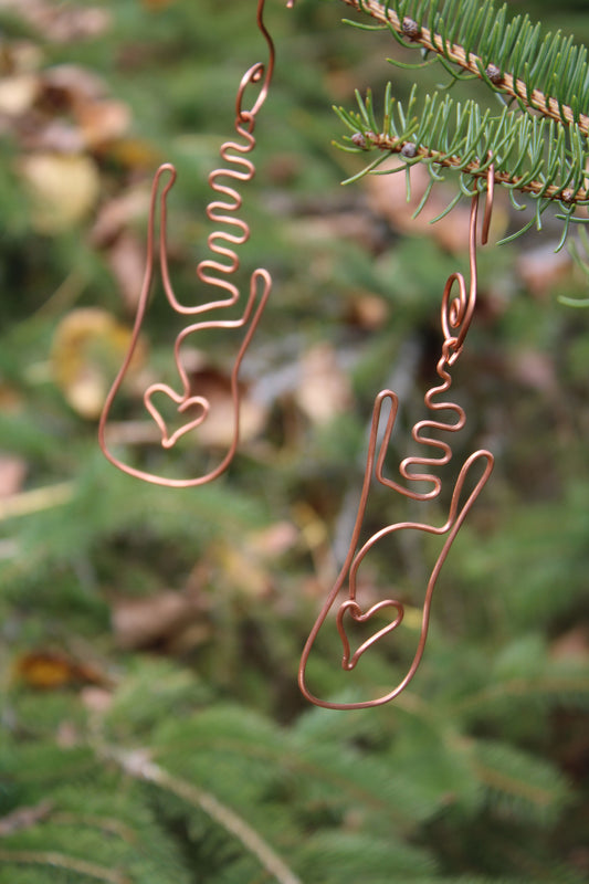 Wire Guitar with Heart